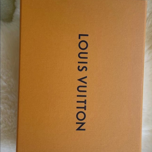 Used a bit but still really healthy, just need some money for college - Picture 7 of 9